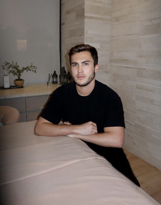 Alberto — massage therapist in Miami, FL