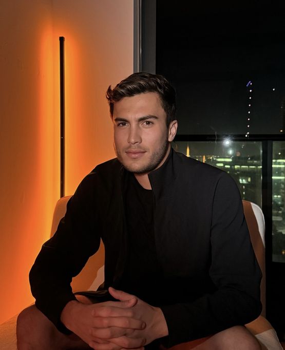 Alberto — massage therapist in Miami, FL