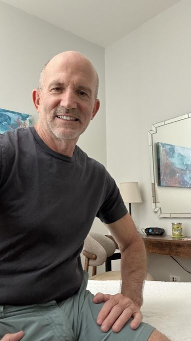 Pete — massage therapist in Chicago, IL