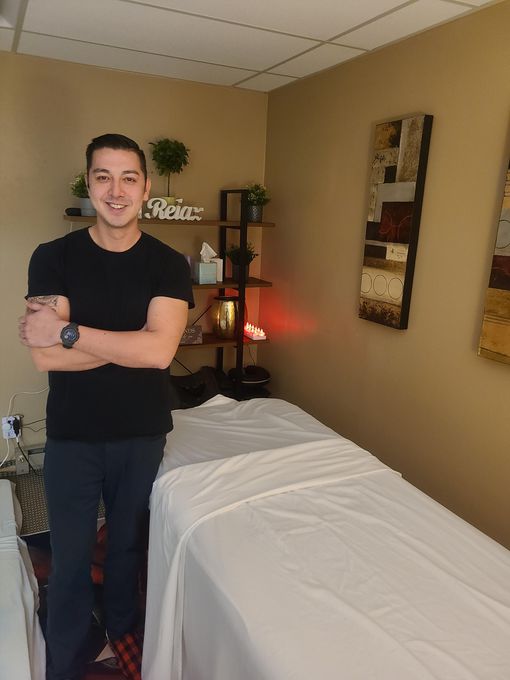 Preston — massage therapist in Burnsville, MN