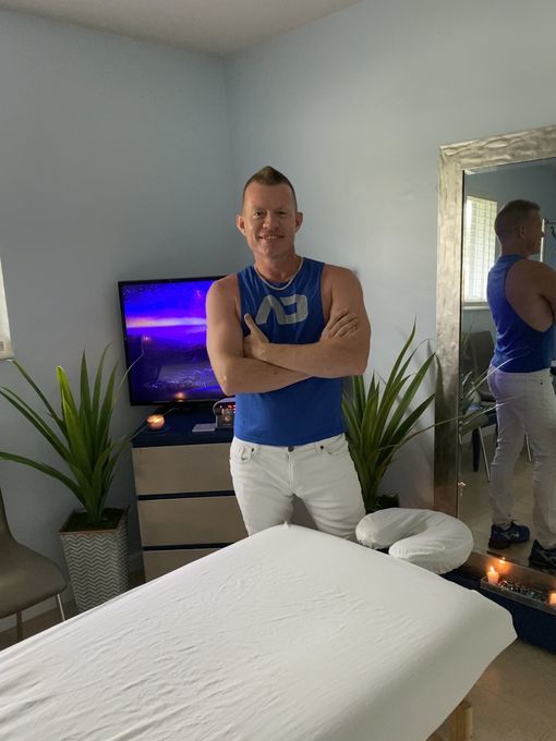 Jay — massage therapist in Oakland Park, FL