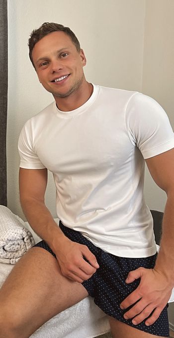 Igor — massage therapist in West Hollywood, CA