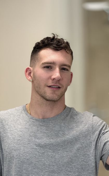 Taylor — massage therapist in Chicago, IL