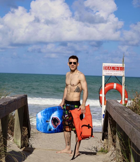 Taylor — massage therapist in Chicago, IL