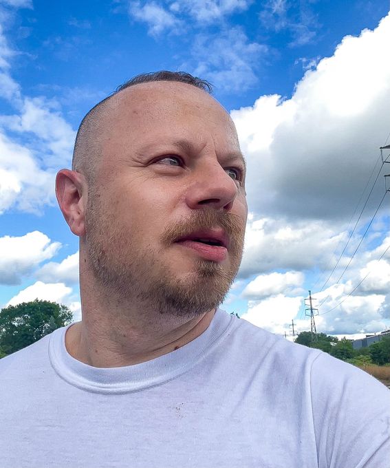 Drew — massage therapist in Minneapolis, MN