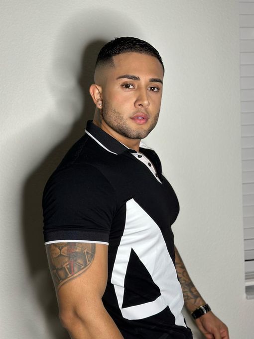 Alejandro — massage therapist in Tampa, FL