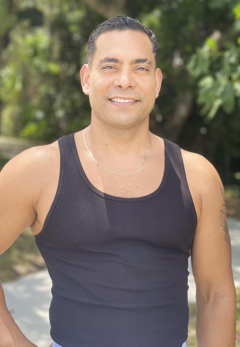 Josue — massage therapist in Pompano Beach, FL