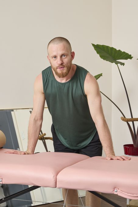 Denis — massage therapist in Beverly Hills, CA