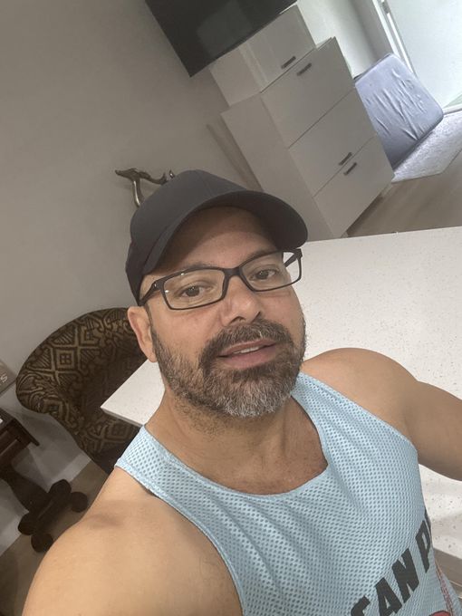 Len — massage therapist in Fort Lauderdale, FL