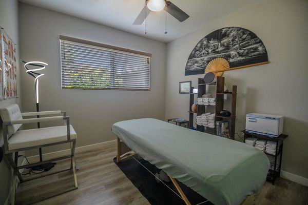 Reyn — massage therapist in La Mesa, CA