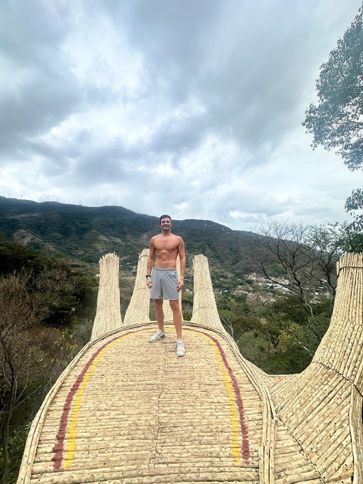 Dustin — massage therapist in Miami, FL