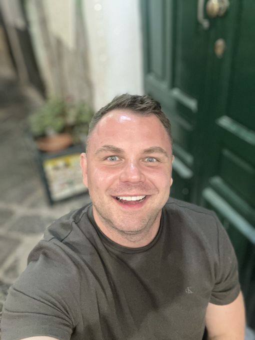 Tomasz — massage therapist in Los Angeles, CA