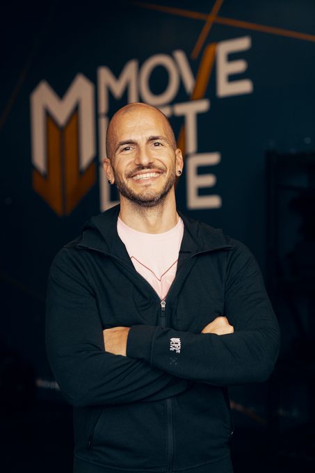 Troy — massage therapist in Miami, FL