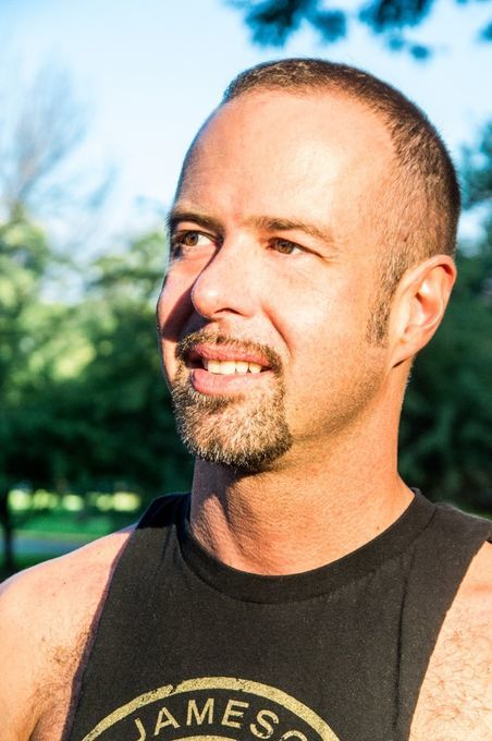Tim — massage therapist in Chicago, IL