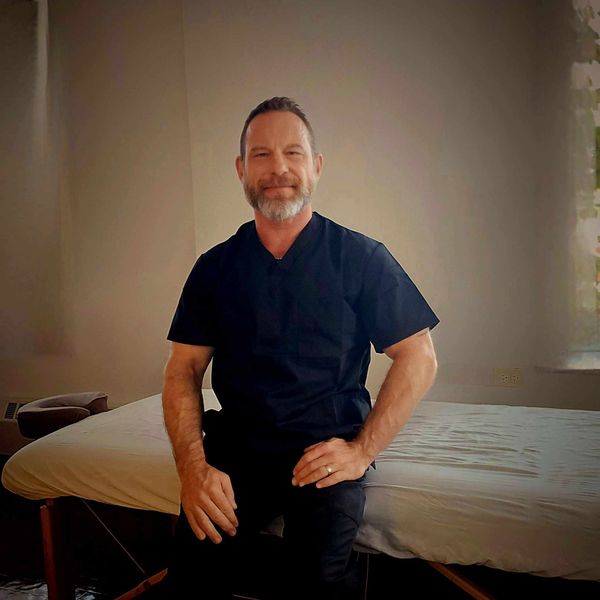 Will — massage therapist in Chicago, IL