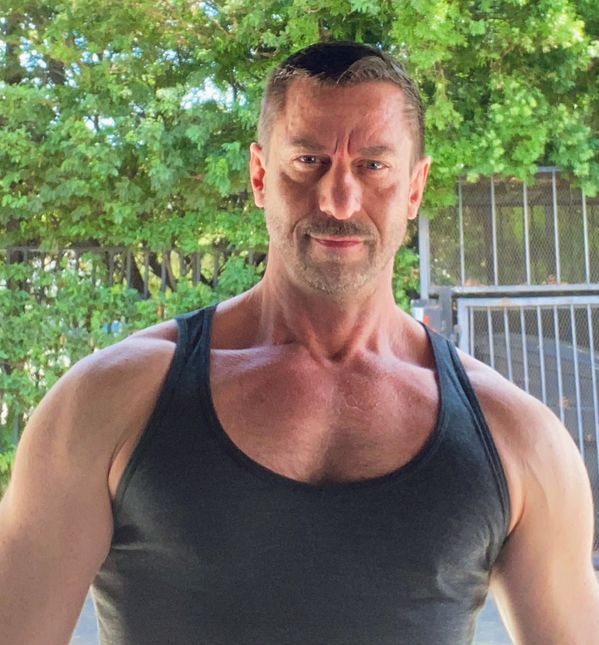 Clark — massage therapist in Los Angeles, CA