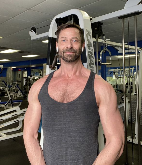 Clark — massage therapist in Los Angeles, CA