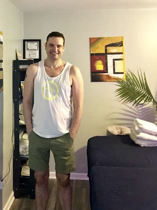 Nikola — massage therapist in Rosemont, IL