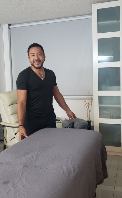 Hugo — massage therapist in Hallandale Beach, FL