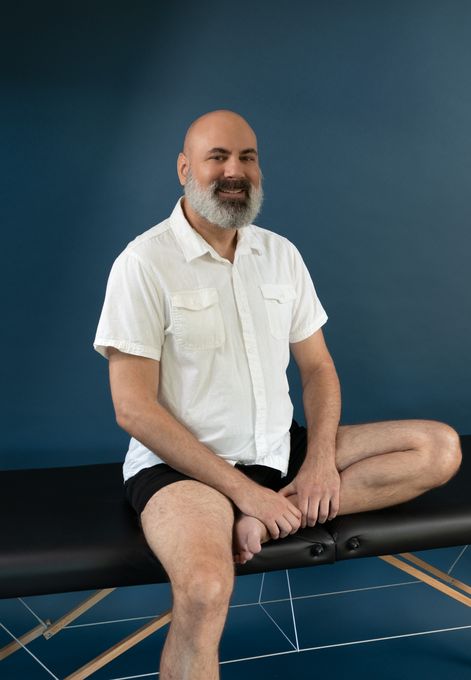 Chester — massage therapist in Cathedral City, CA
