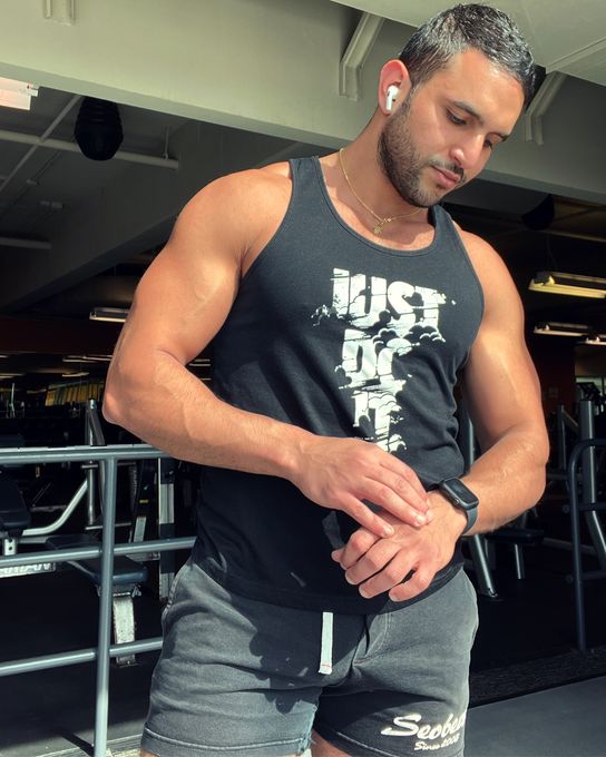 Malik — massage therapist in West Hollywood, CA