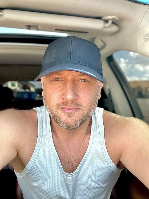 Clay — massage therapist in Palm Desert, CA