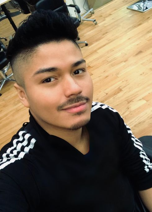 Ronnie — massage therapist in Chicago, IL