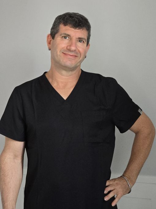 Ian — massage therapist in Fort Lauderdale, FL