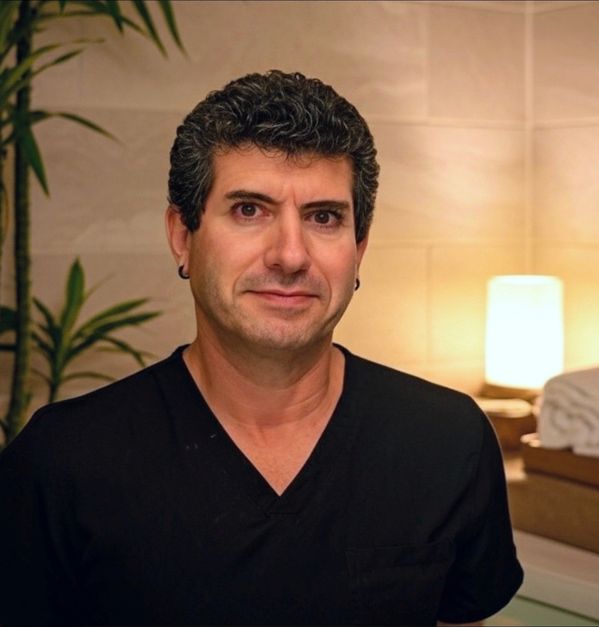 Ian — massage therapist in Fort Lauderdale, FL
