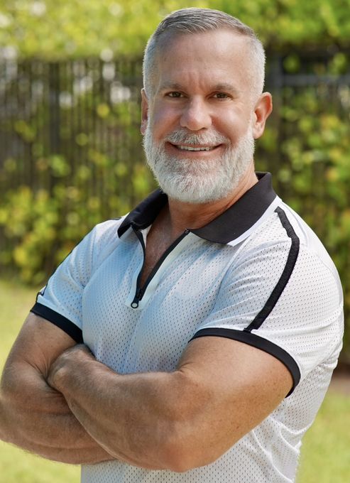 Lorenzo — massage therapist in Medford, OR