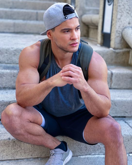 Manuel — massage therapist in Coral Gables, FL
