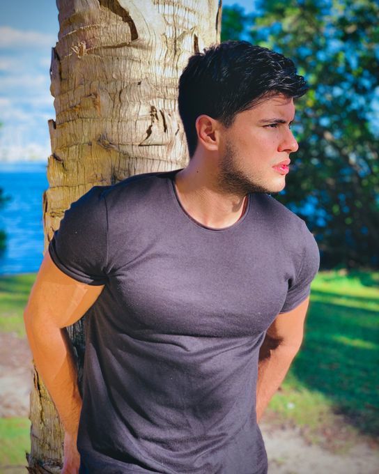 Manuel — massage therapist in Coral Gables, FL