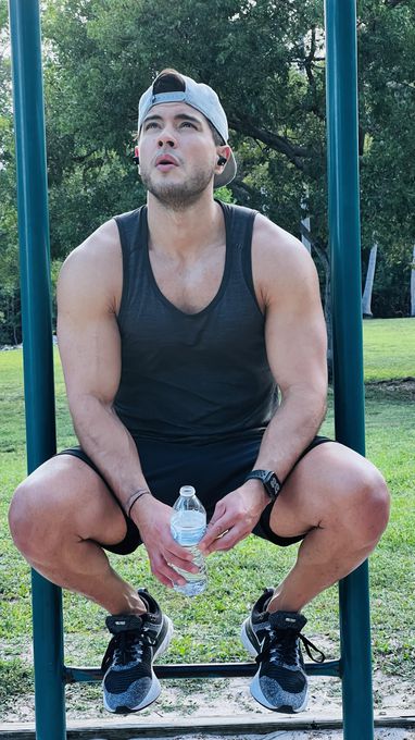 Manuel — massage therapist in Coral Gables, FL