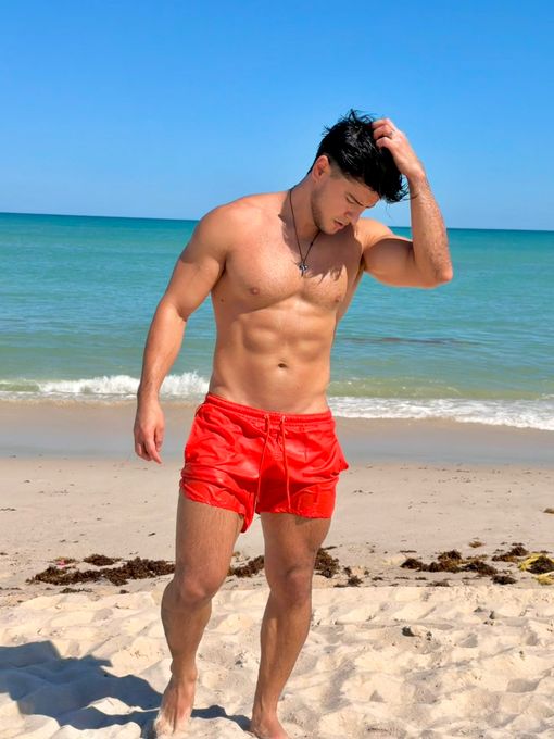 Manuel — massage therapist in Coral Gables, FL