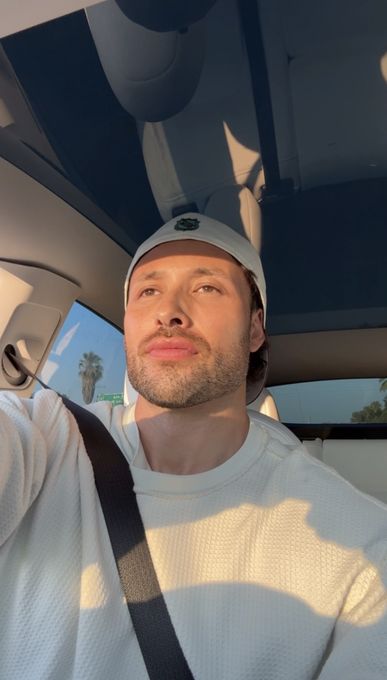 AJ — massage therapist in Los Angeles, CA