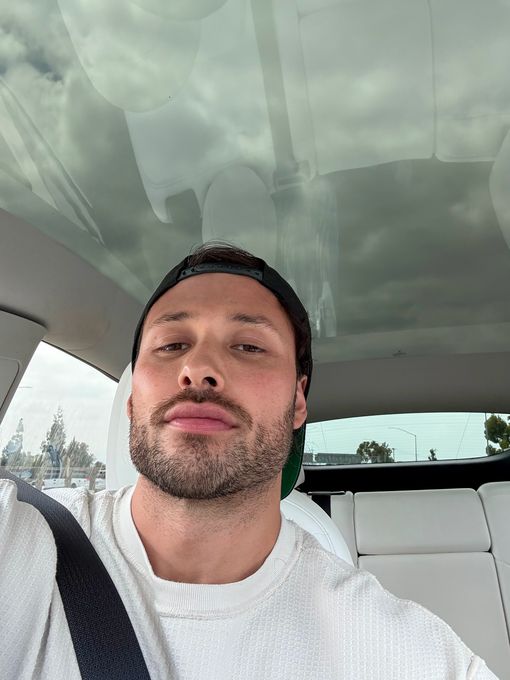 AJ — massage therapist in Los Angeles, CA