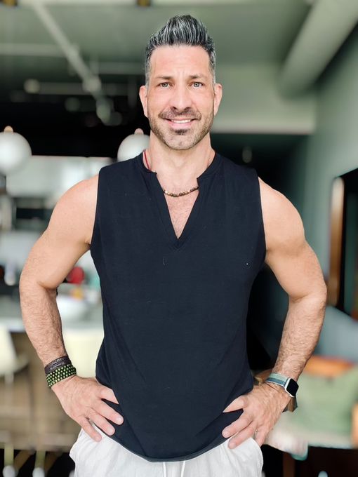 Tim — massage therapist in Chicago, IL