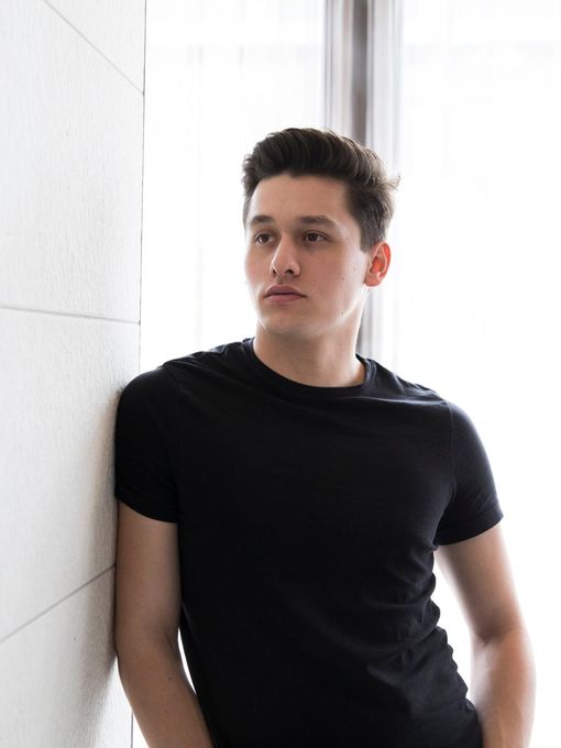 Chris — massage therapist in Los Angeles, CA