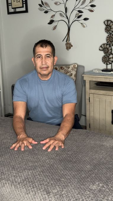 Felix — massage therapist in Waukegan, IL