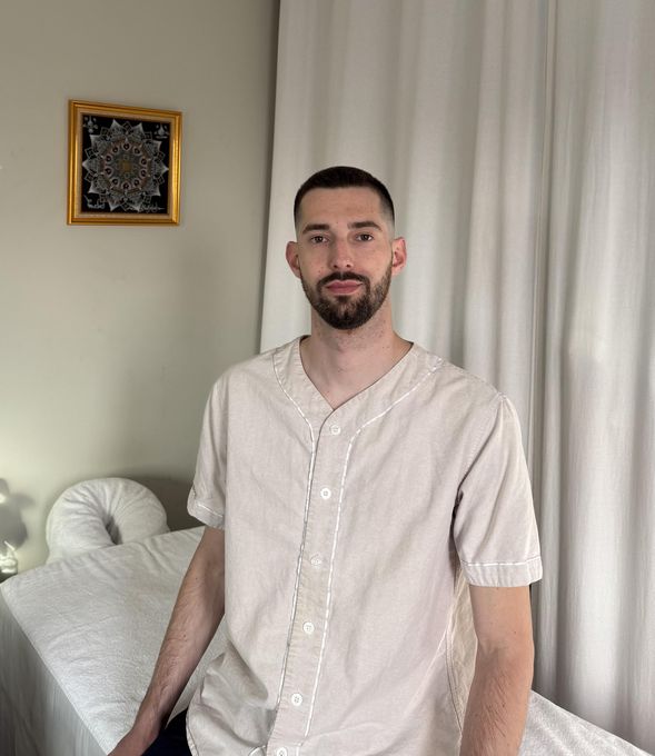 Nathan — massage therapist in Los Angeles, CA