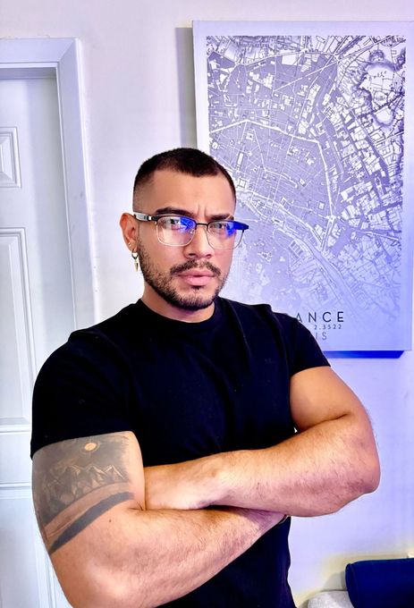 Julian — massage therapist in Miami, FL