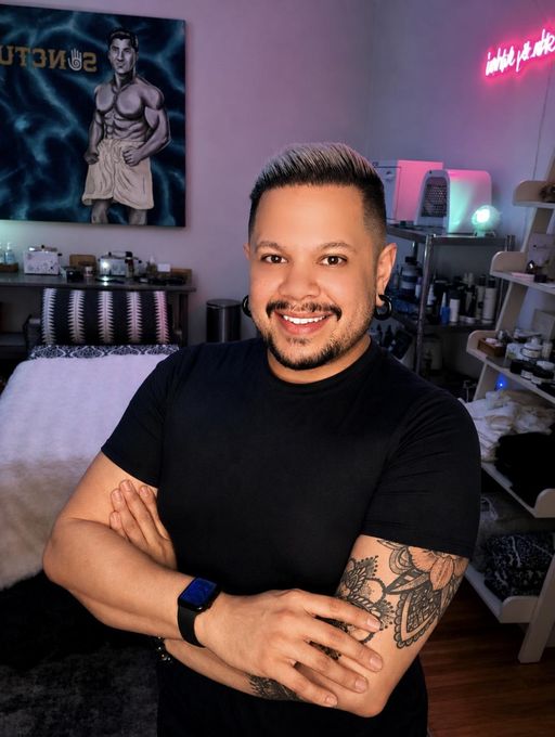 Ricky — massage therapist in Chicago, IL