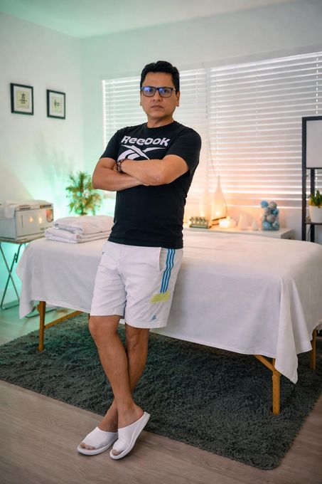 Cesar — massage therapist in Miami Beach, FL