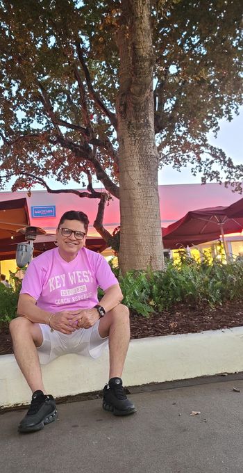 Cesar — massage therapist in Miami Beach, FL