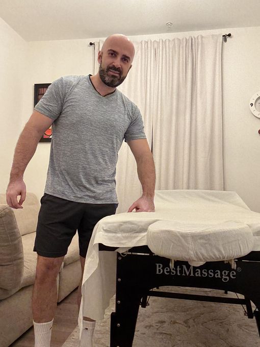 Dylan — massage therapist in Los Angeles, CA