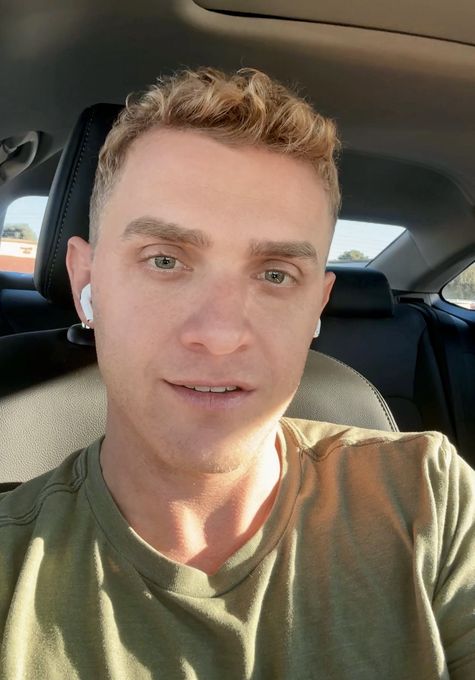 Garrett — massage therapist in Palm Springs, CA