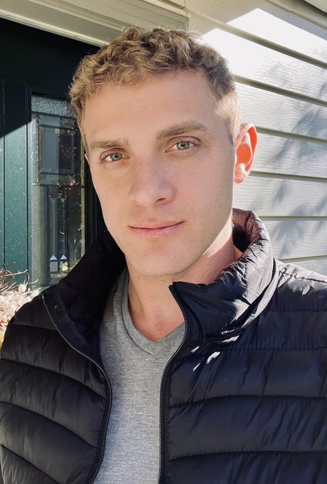 Garrett — massage therapist in Palm Springs, CA