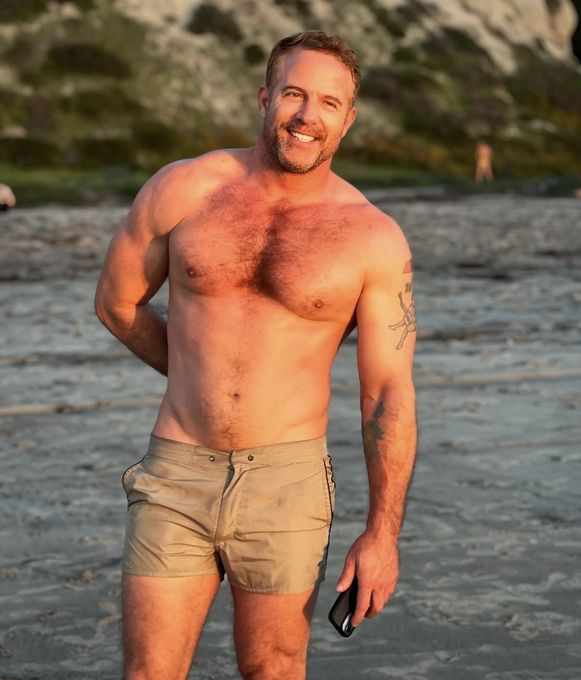 Miles — massage therapist in Los Angeles, CA