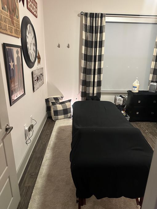 Brandon — massage therapist in Dallas, TX