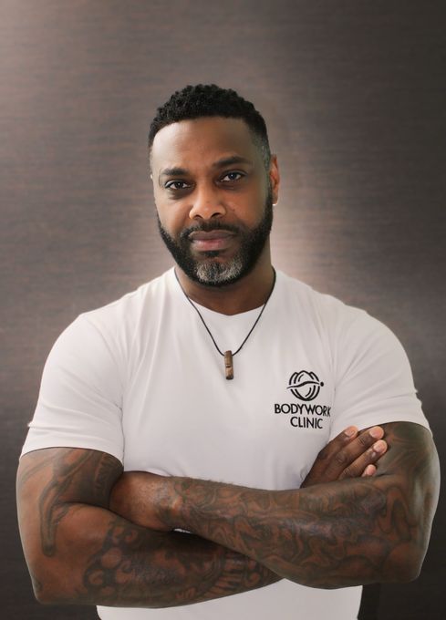 Mont — massage therapist in Beverly Hills, CA